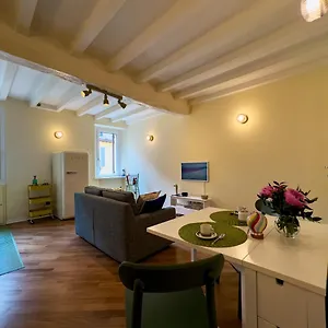 Buro Nel Borgo Parme